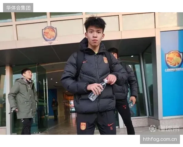 王钰栋成U21球员标杆，年轻一代开始崭露头角。